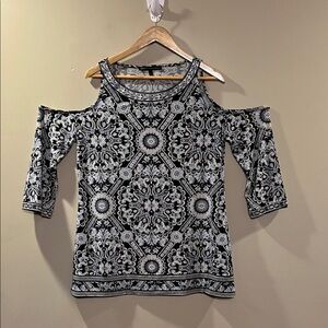 White House Black Market Navy and White Cold Shoulder Blouse